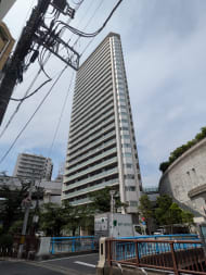 v20251025150703/fresh/building/J00100478403_5