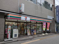 v20251028150703/fresh/building/J00100372446_12