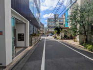 v20251031151009/fresh/building/J00100401818_11