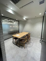 v20251106150802/fresh/building/J00100374249_13