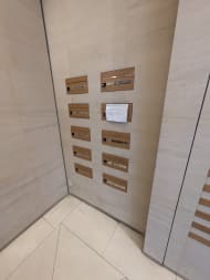 v20251114150803/fresh/building/J00100371122_17
