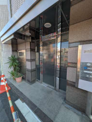 v20251118150804/fresh/building/J00100369208_3