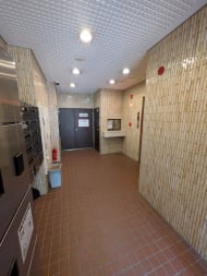 v20251118150804/fresh/building/J00100502857_11