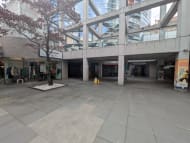 v20251120150807/fresh/building/J00100493102_19