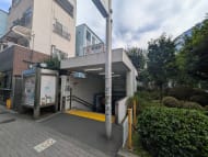 v20251120150807/fresh/building/J00100493102_22