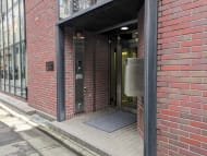 v20251123150654/fresh/building/J00100383740_3
