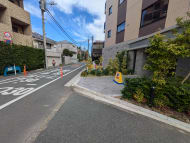 v20251125150804/fresh/building/J00100608484_13