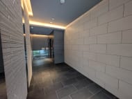 v20251209150805/fresh/building/J00100634883_8