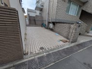v20251211150803/fresh/building/J00100402852_3