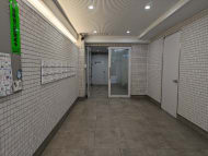 v20251212150907/fresh/building/J00100378471_13