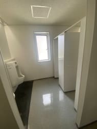 v20251216150806/fresh/building/J00100390744_12