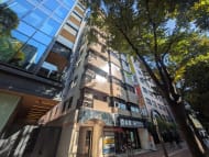 v20251221150706/fresh/building/J00100389774_10
