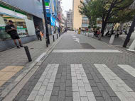 v20251221150706/fresh/building/J00100390728_11