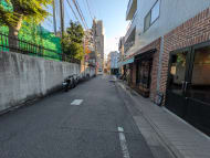 v20251224150804/fresh/building/J00100363704_11