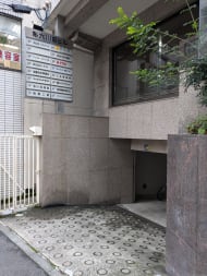 v20251224150804/fresh/building/J00100366961_12
