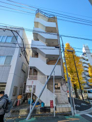 v20260131150803/fresh/building/J00100415921_11