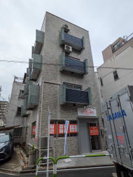 v20260313150743/fresh/building/J00100403774_1