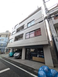v20260313150743/fresh/building/J00100407772_9