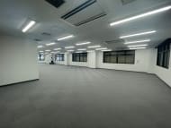 v20260406072300/fresh/building/J00100373279_13