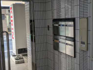 v20260406072300/fresh/building/J00100388179_11