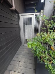v20260406072300/fresh/building/J00100498303_5