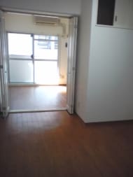 v20260411150636/fresh/building/J00100404028_11