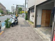 v20260429150637/fresh/building/J00100403990_13