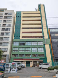 v20260501150758/fresh/building/J00100443924_1