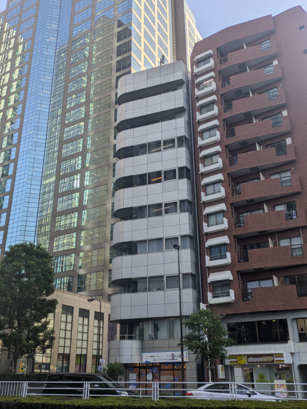 v20250427002254/fresh/building/J00100388203_1