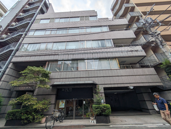 v20251006150705/fresh/building/J00100382193_1