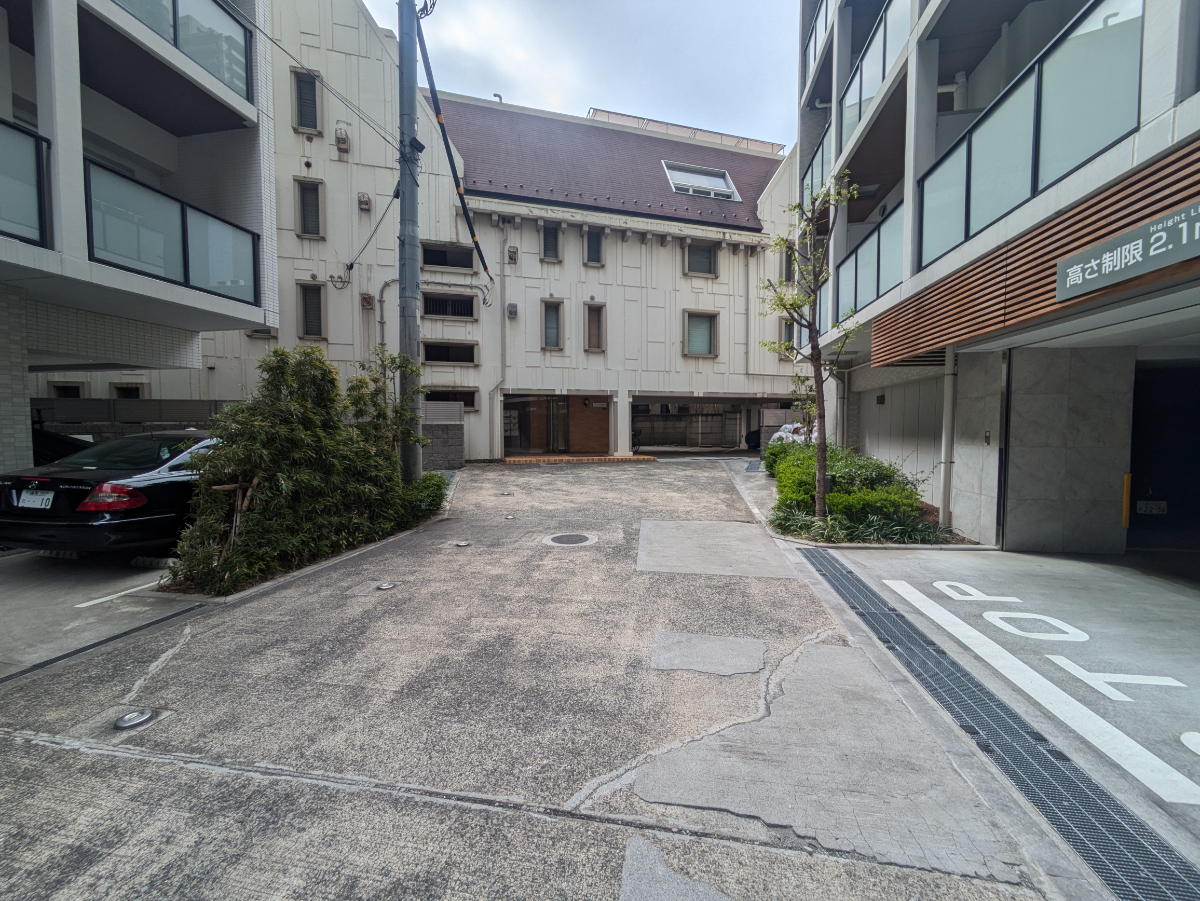 fresh/building/J00100356746_2