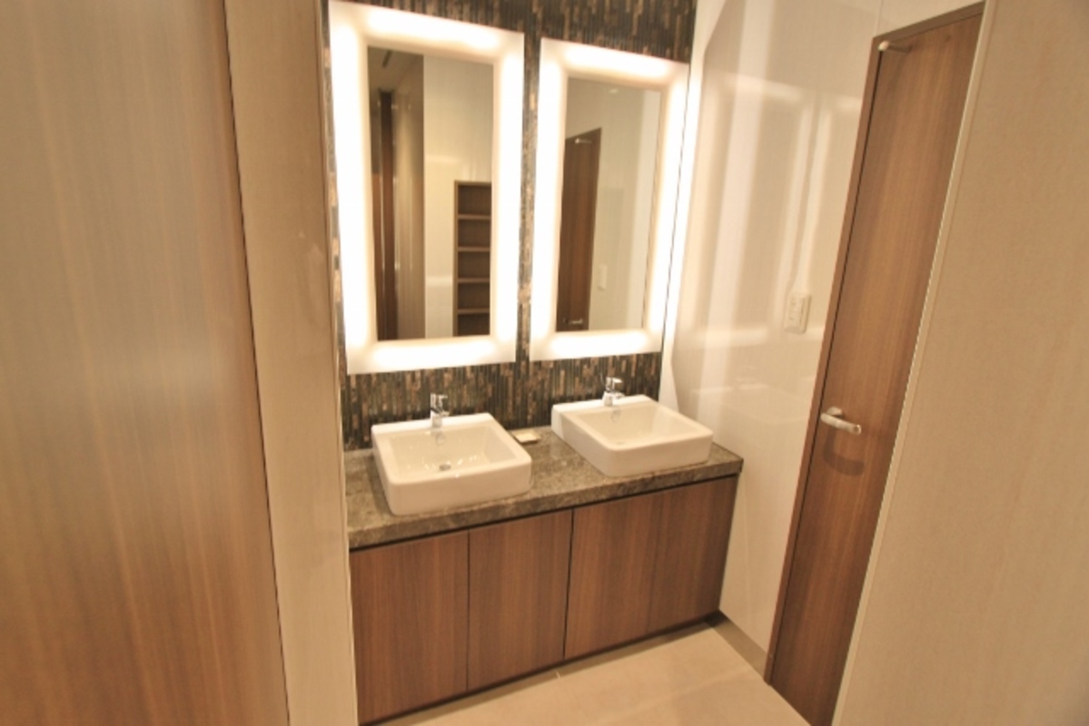 fresh/building/J00100357342_9