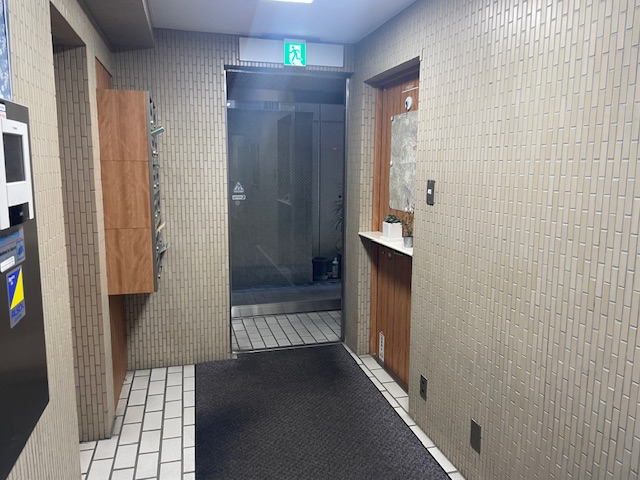 fresh/building/J00100357489_8