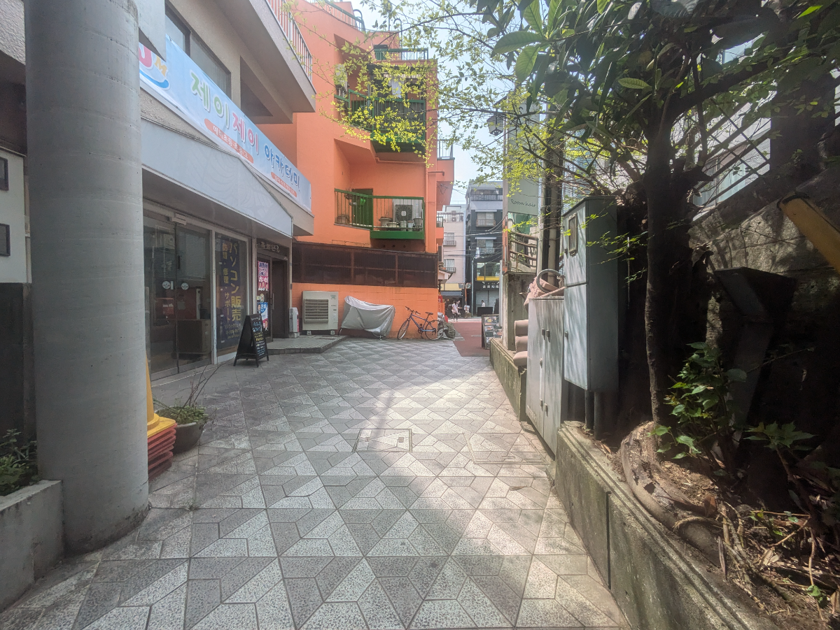 fresh/building/J00100357733_2