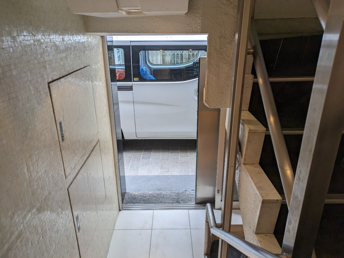 fresh/building/J00100358301_12