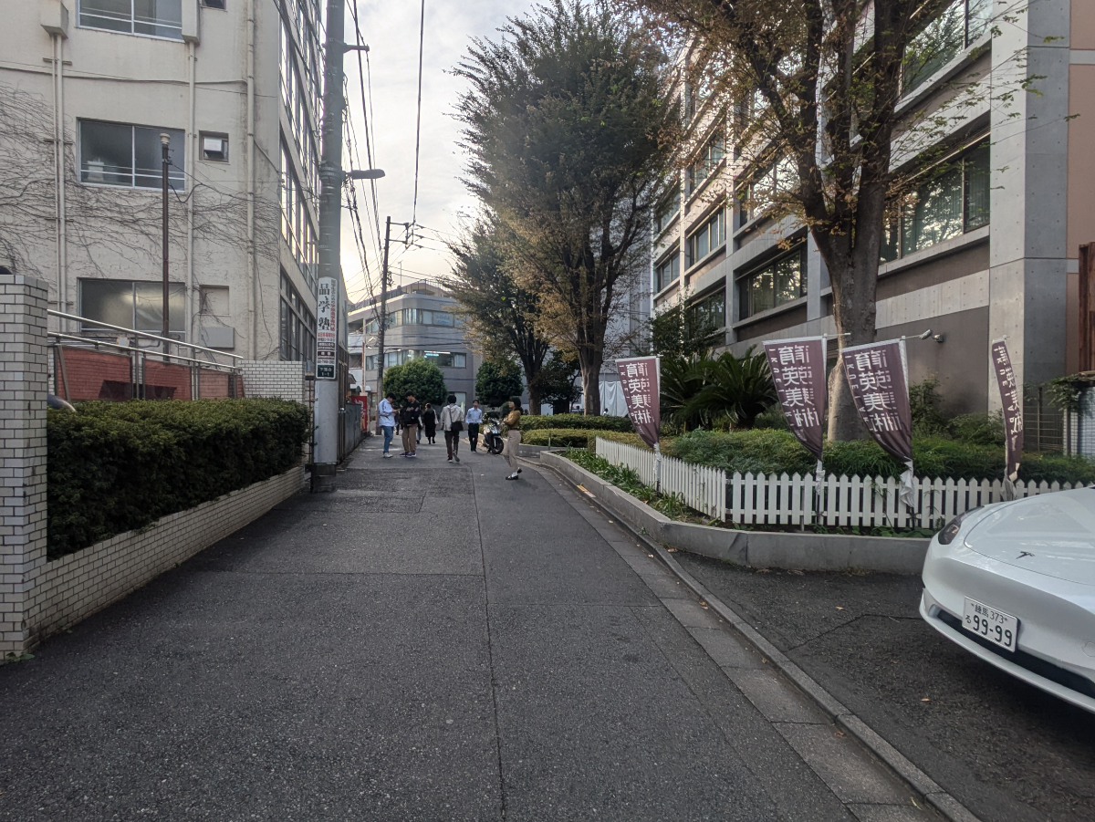 fresh/building/J00100359294_2