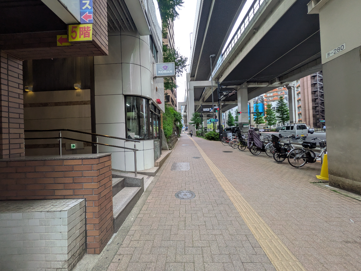 fresh/building/J00100368447_2