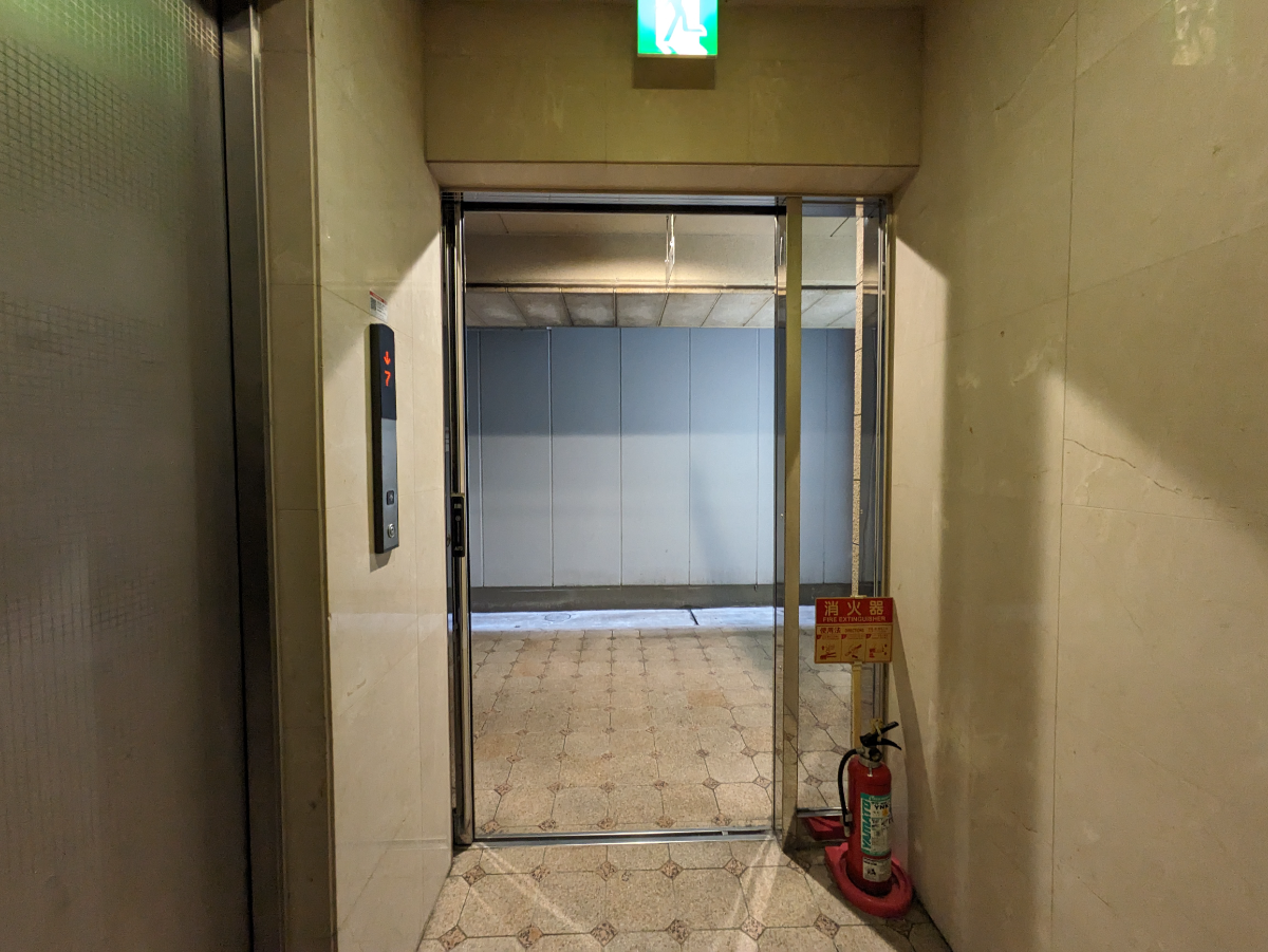 fresh/building/J00100370332_12