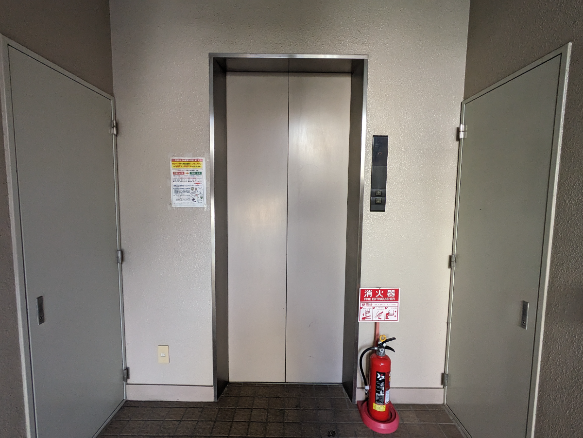 fresh/building/J00100373102_4