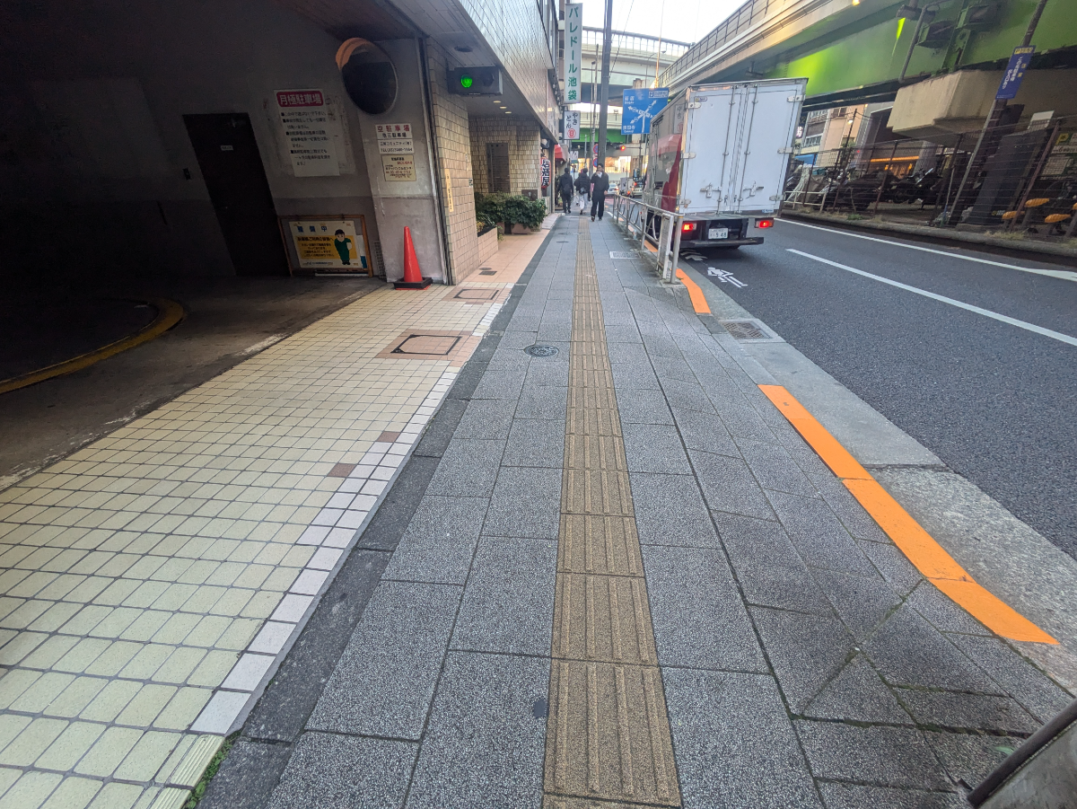 fresh/building/J00100373452_2