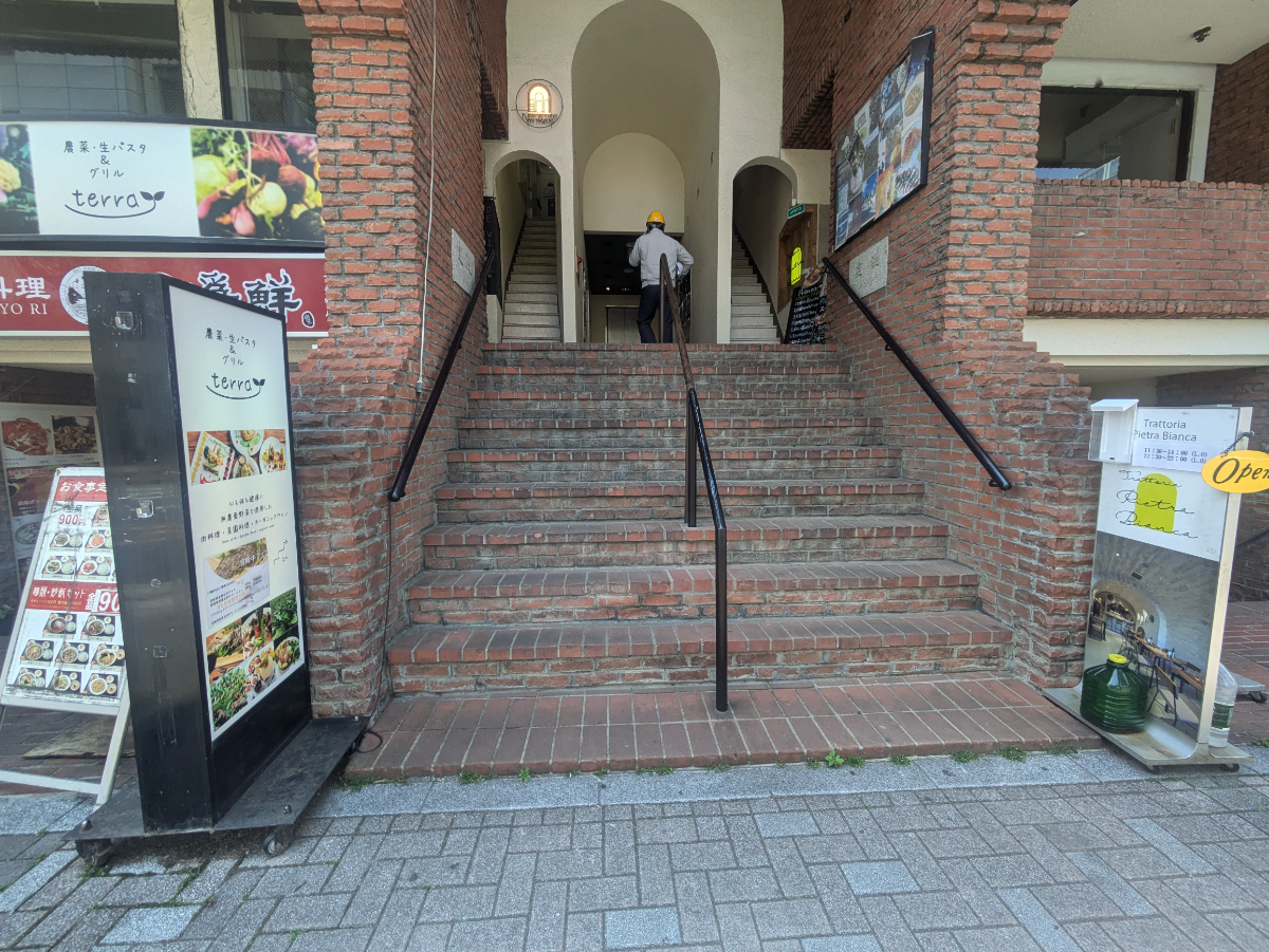 fresh/building/J00100373725_3