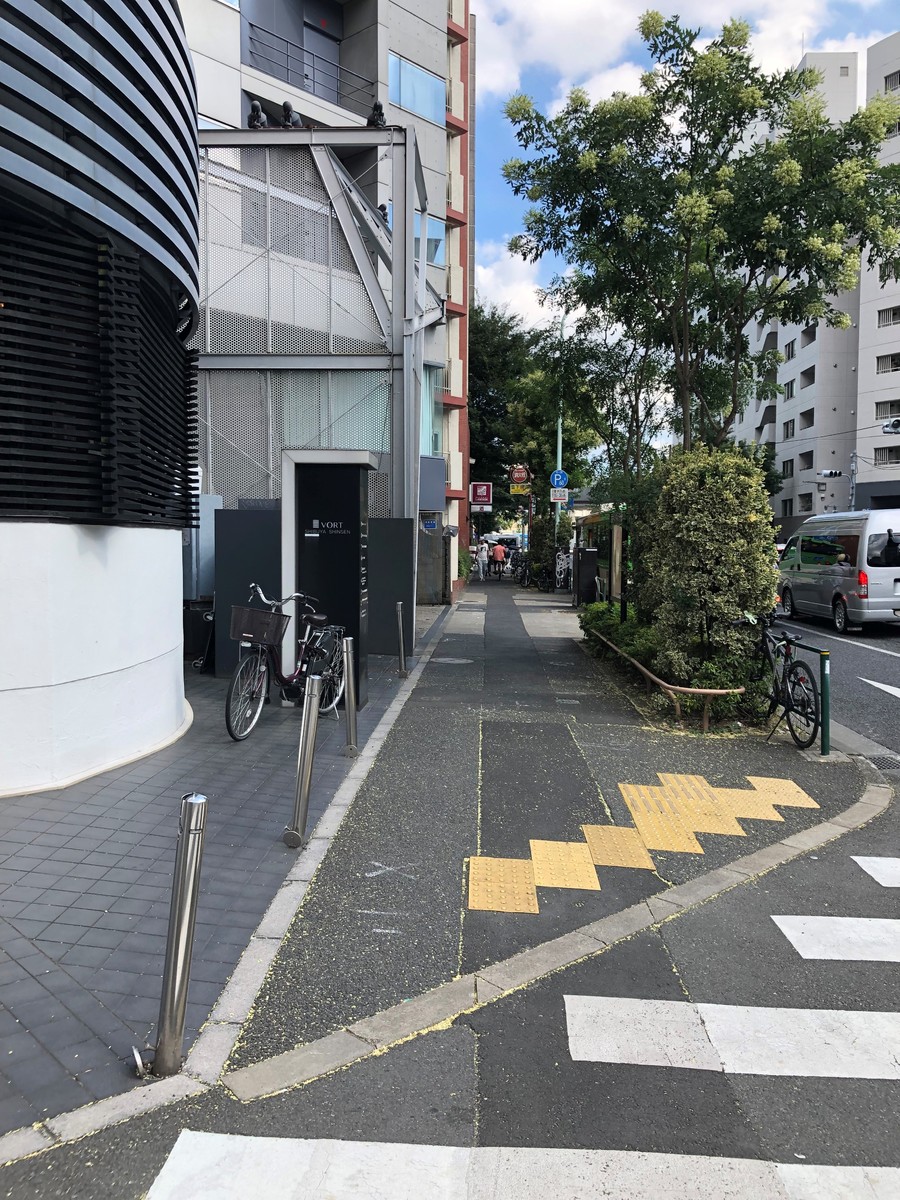 fresh/building/J00100373983_2