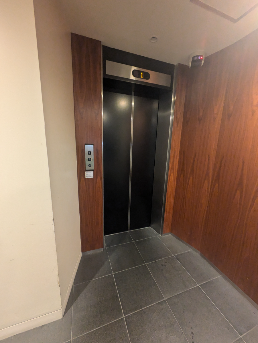 fresh/building/J00100374396_4