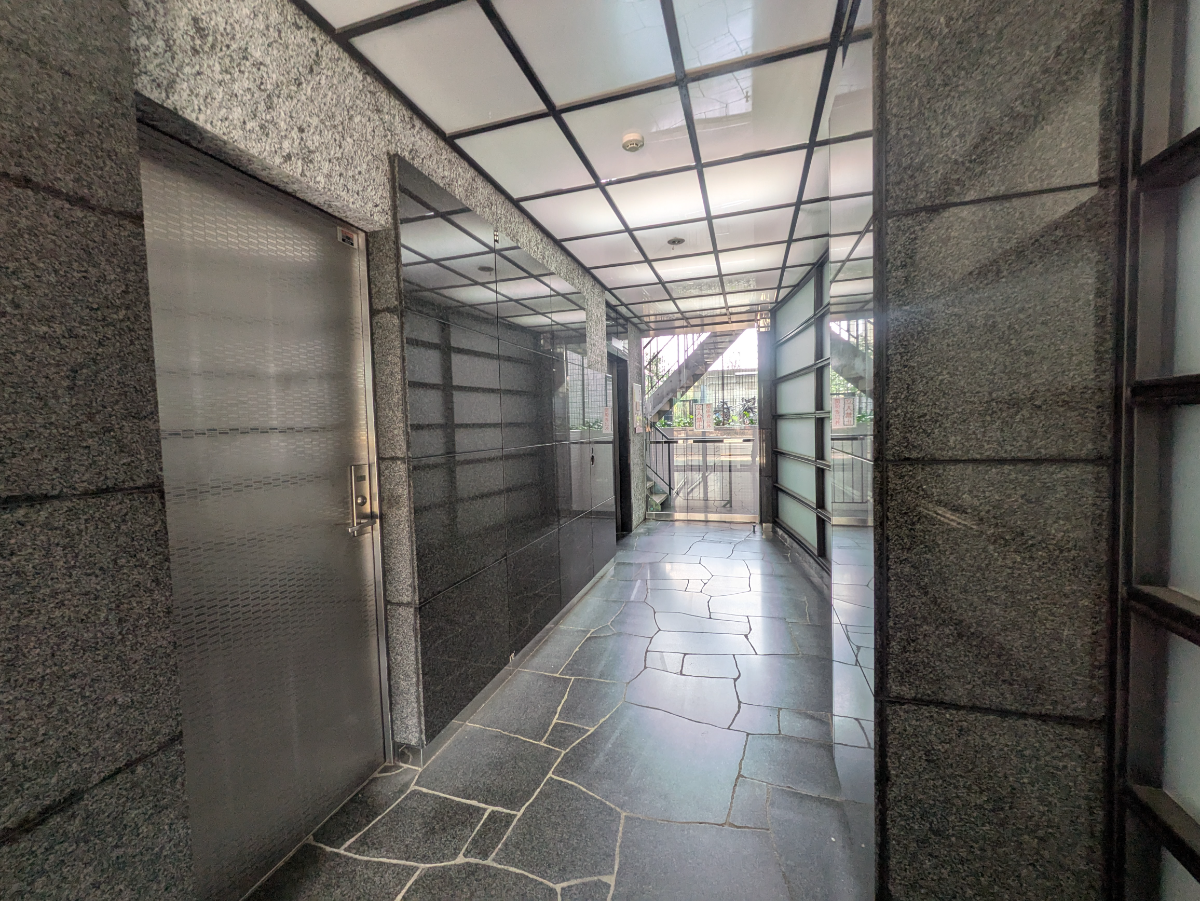 fresh/building/J00100375124_3