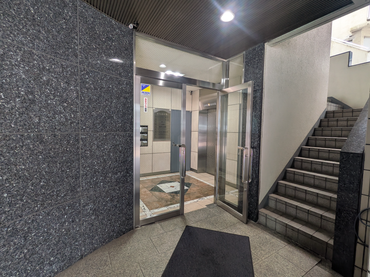 fresh/building/J00100375636_3