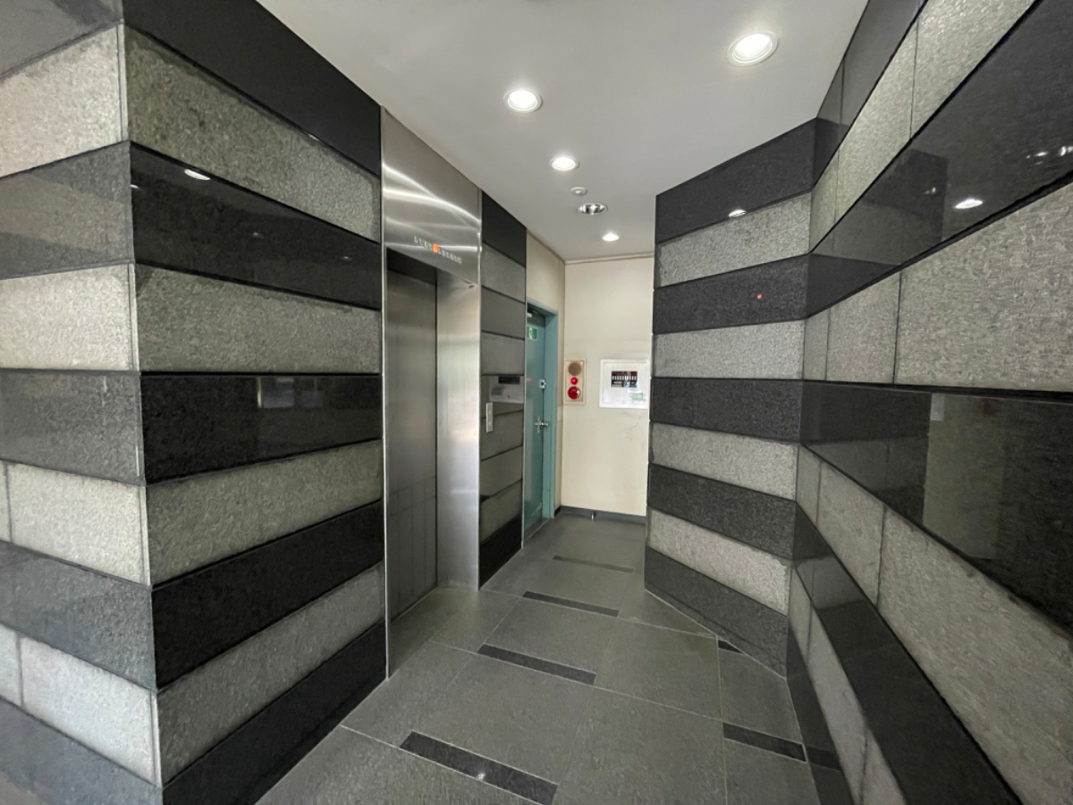fresh/building/J00100375777_4