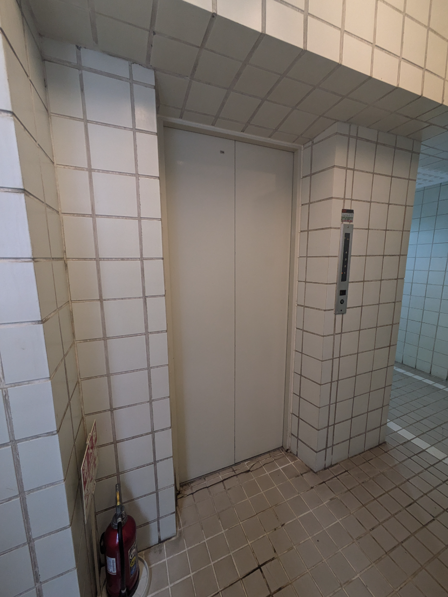 fresh/building/J00100376103_4