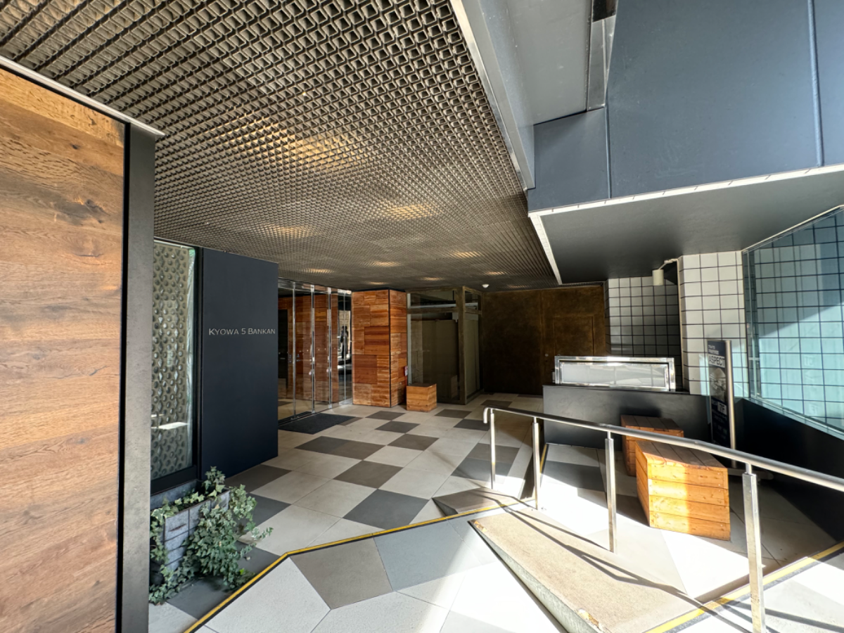 fresh/building/J00100376468_3