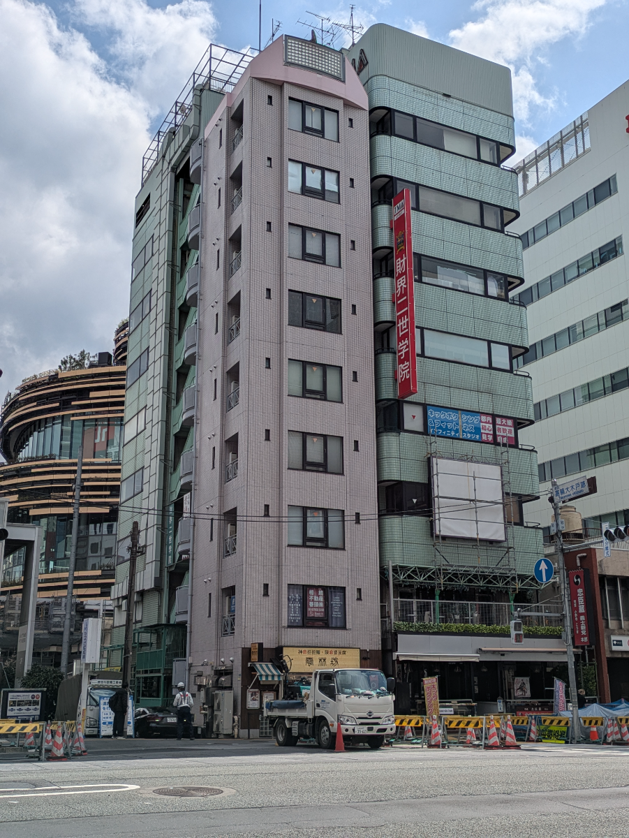 fresh/building/J00100377404_1