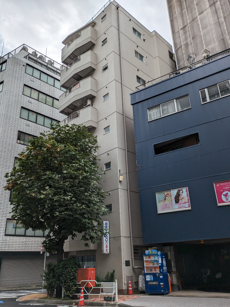 fresh/building/J00100378972_64